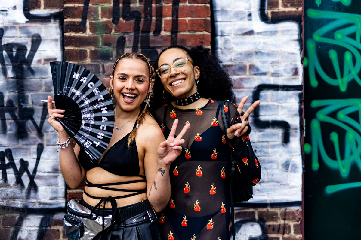 Loading... just a sec